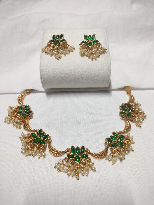 Lotus bloom necklace
