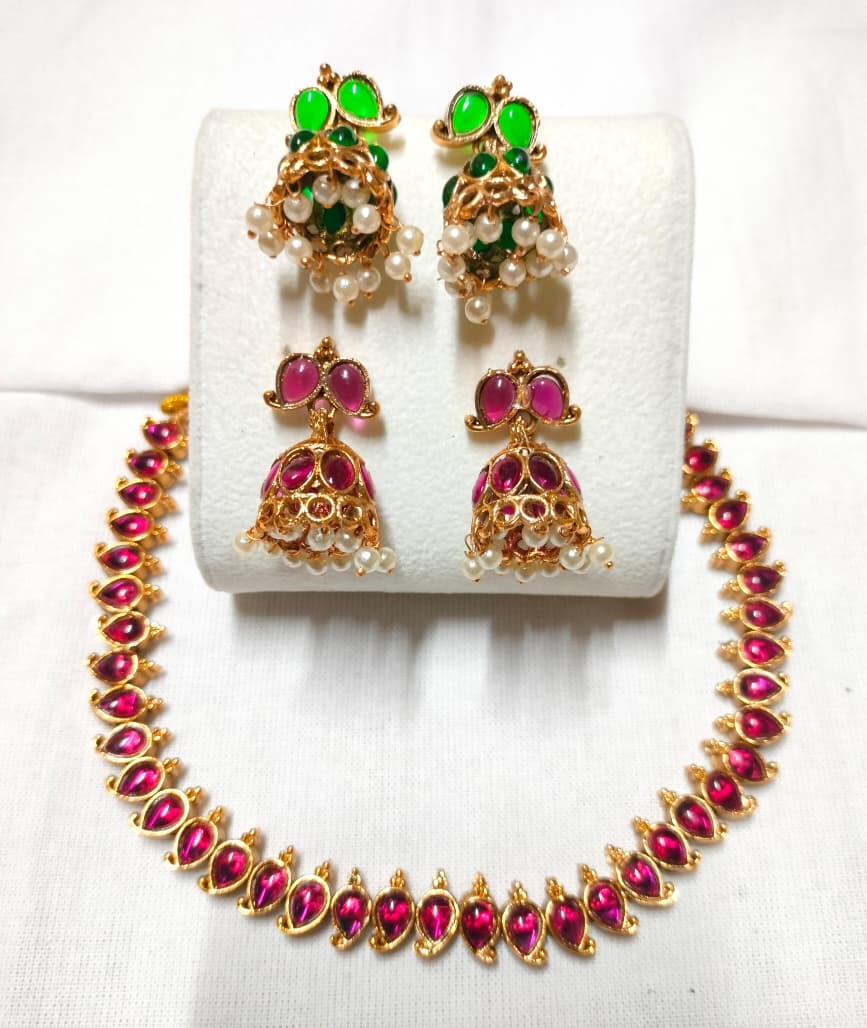 Reversible necklace with Jumkas