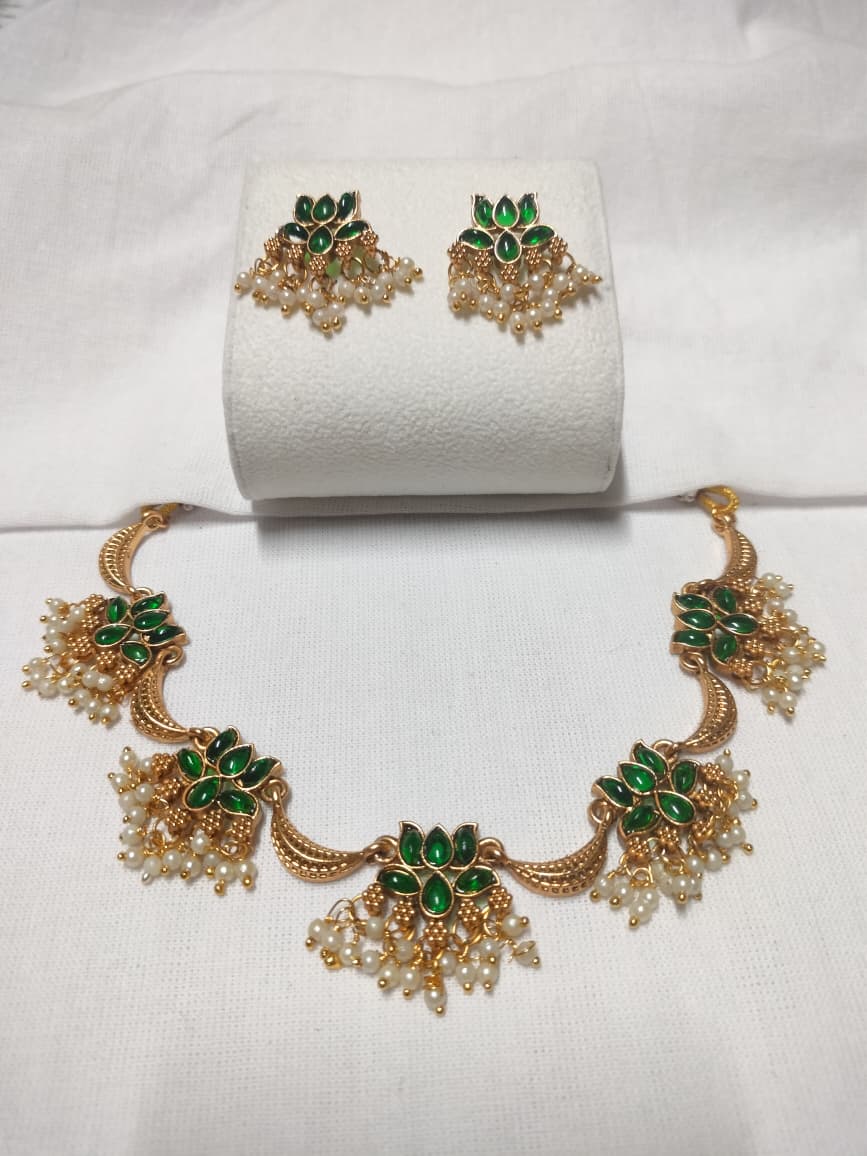 Lotus bloom necklace