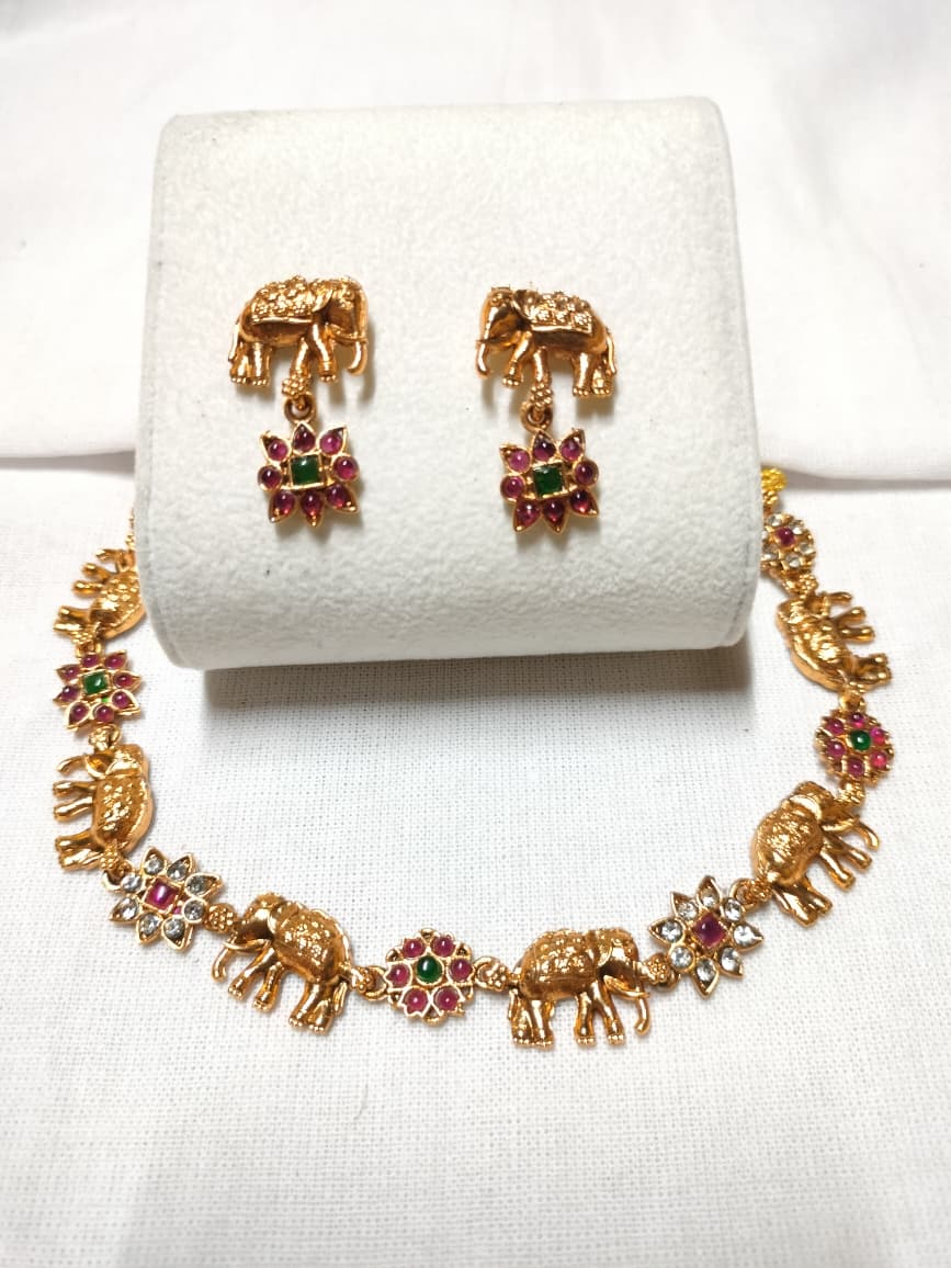 Gajendra Floral necklace