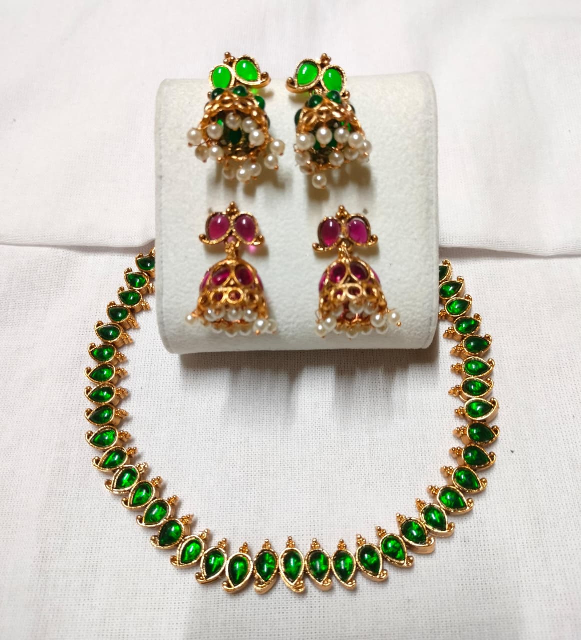 Reversible necklace with Jumkas