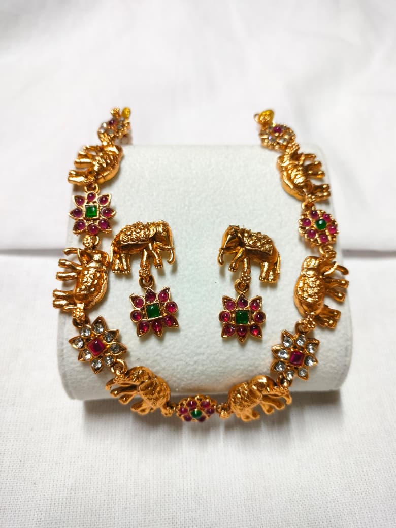 Gajendra Floral necklace
