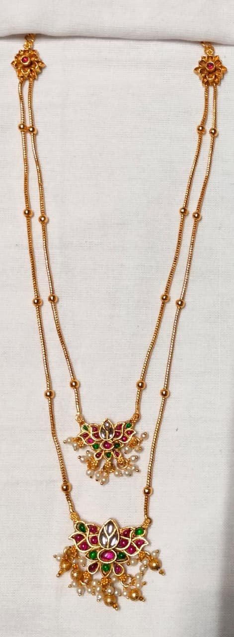 Layered lotus pendant mala